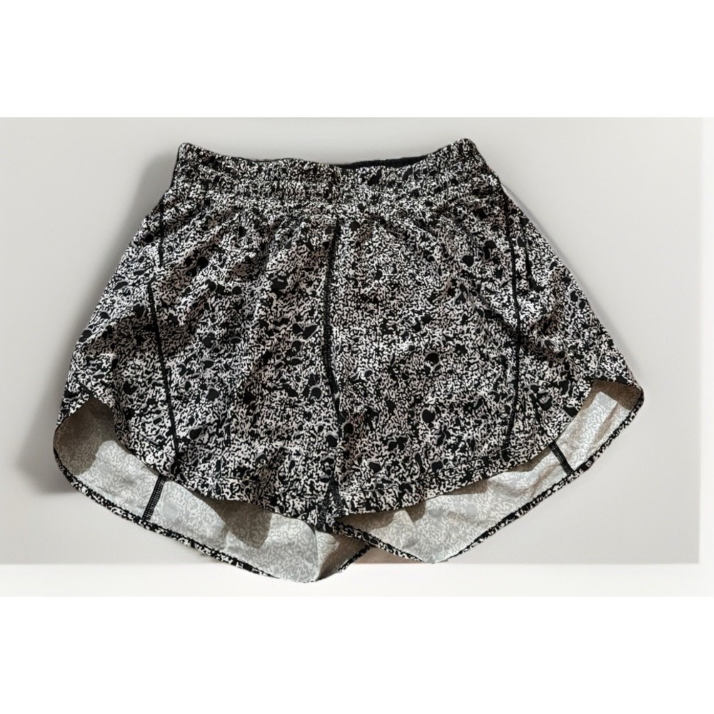 Lululemon Tracker Short V *4" Sporadic Black Rhino Grey Size 8